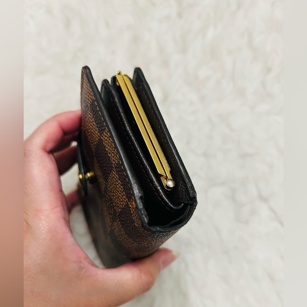 Louis Vuitton Damiere ebene short  Wallet - Picture 5 of 16